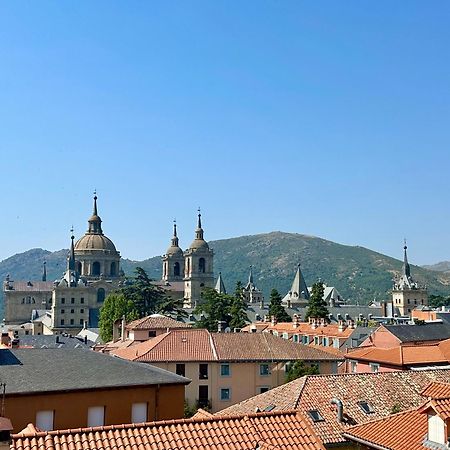 San Lorenzo Suites San Lorenzo de El Escorial ภายนอก รูปภาพ