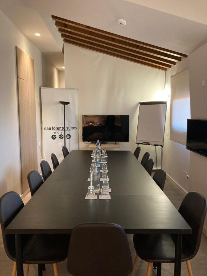 San Lorenzo Suites San Lorenzo de El Escorial ภายนอก รูปภาพ