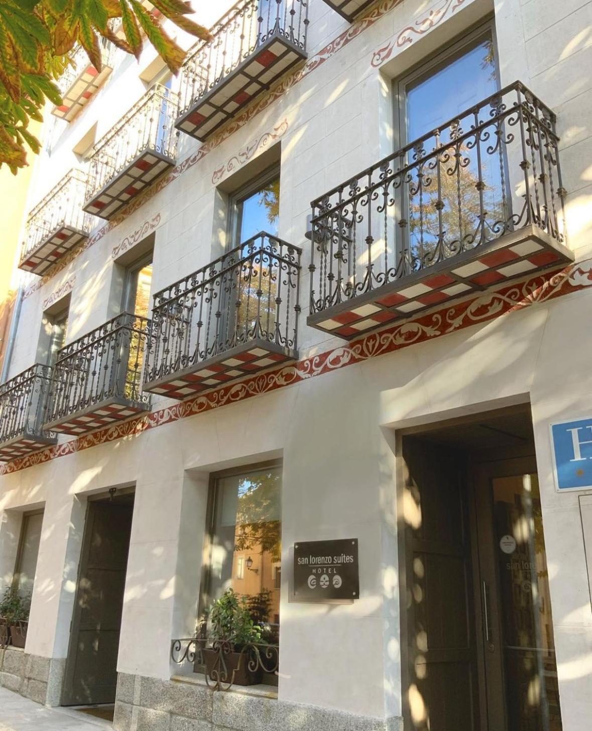 San Lorenzo Suites San Lorenzo de El Escorial ภายนอก รูปภาพ