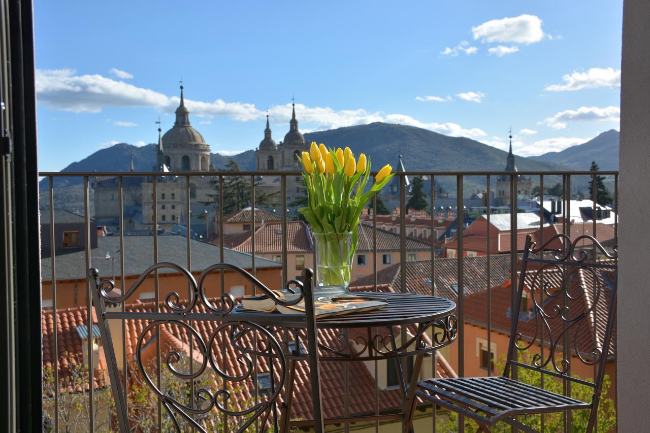 San Lorenzo Suites San Lorenzo de El Escorial ภายนอก รูปภาพ