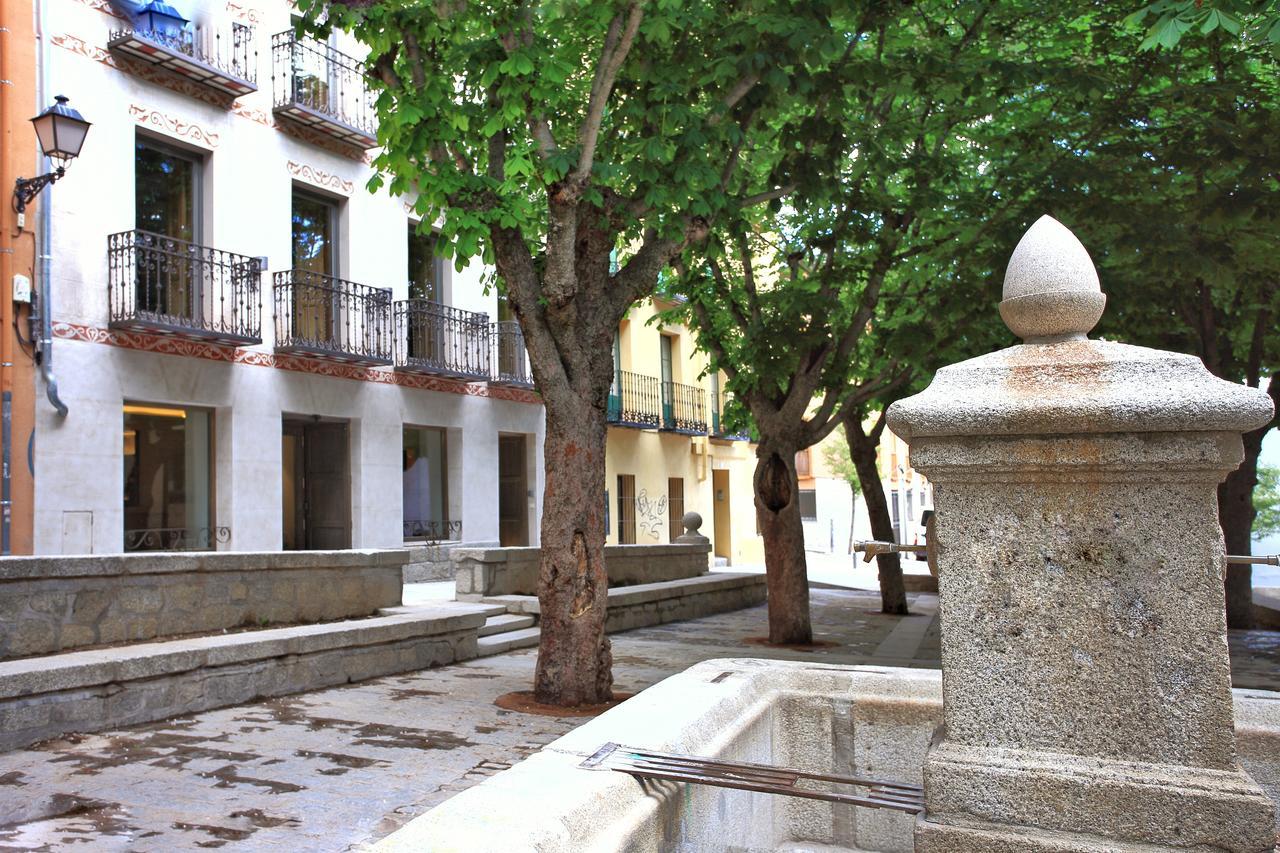 San Lorenzo Suites San Lorenzo de El Escorial ภายนอก รูปภาพ