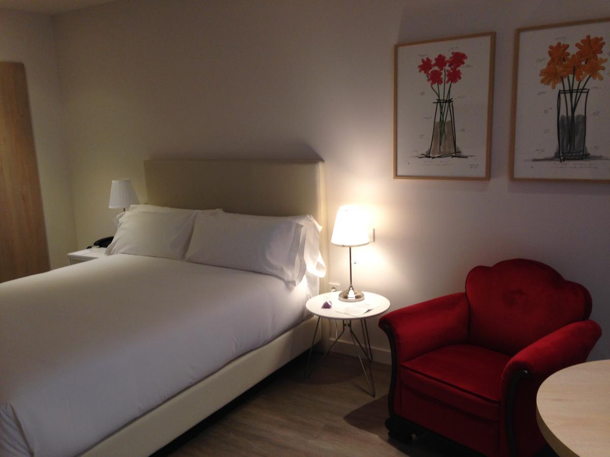 San Lorenzo Suites San Lorenzo de El Escorial ภายนอก รูปภาพ